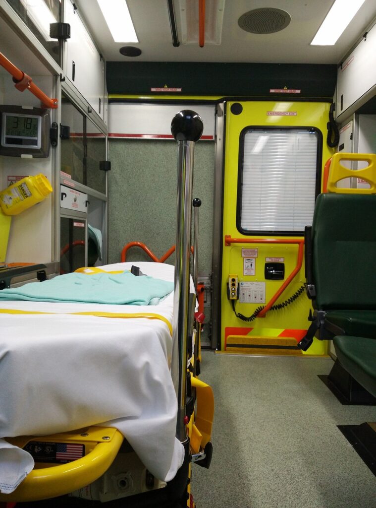 ambulance, sluggish, interior view-1318437.jpg